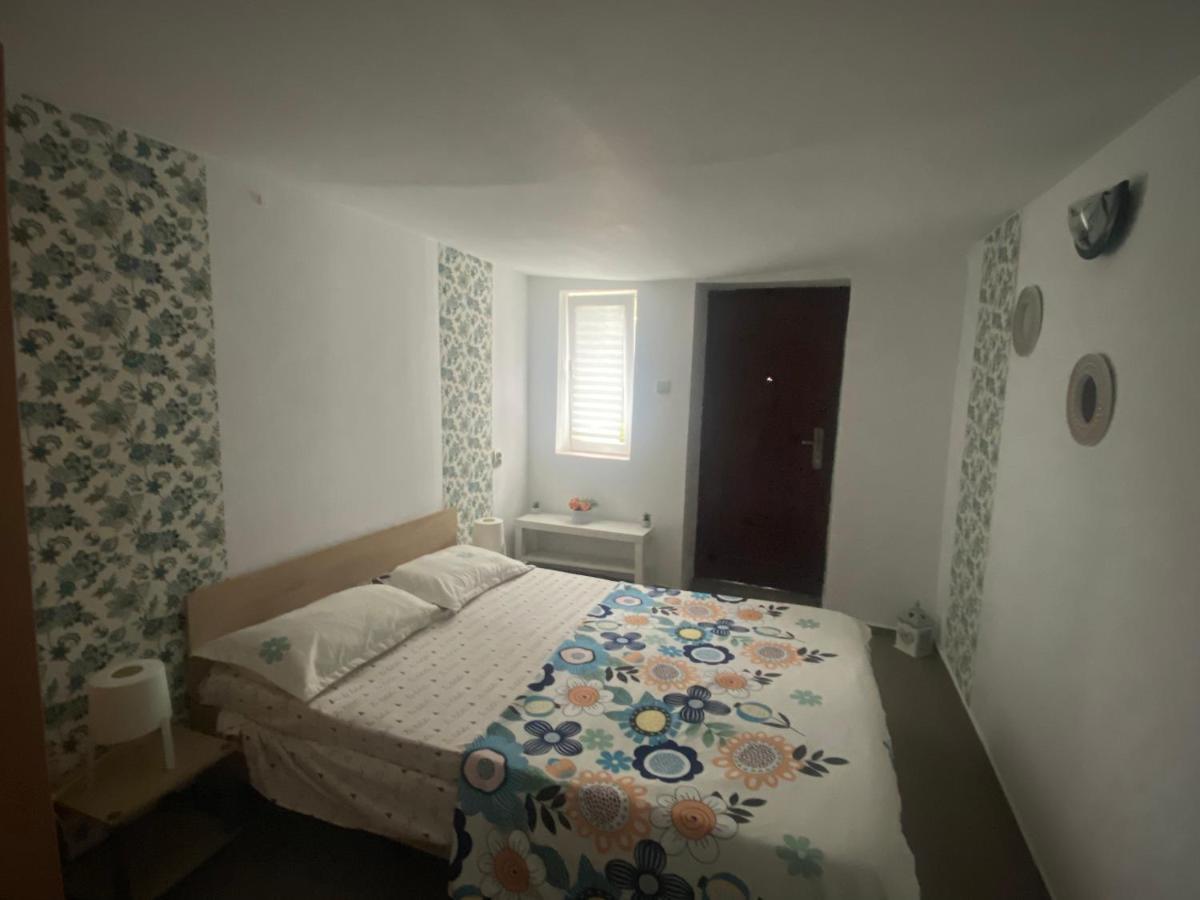 Apartmán Casa David Corbu Exteriér fotografie
