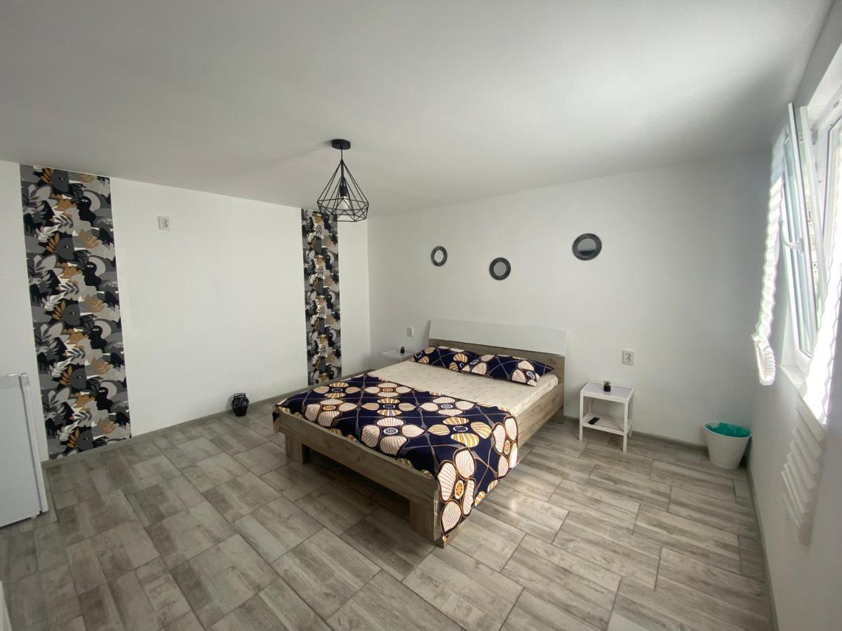 Apartmán Casa David Corbu Exteriér fotografie